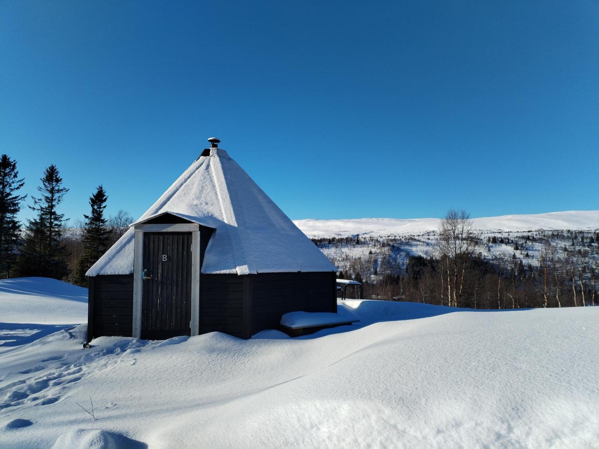 Hessdalen Ufocamp Apartment Varhus Phòng bức ảnh